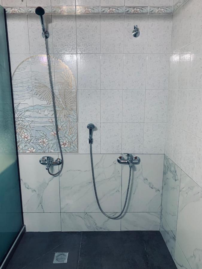 Nadia'S Beach House Пефкари Экстерьер фото