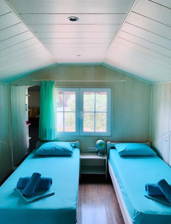 Nadia'S Beach House Пефкари Экстерьер фото
